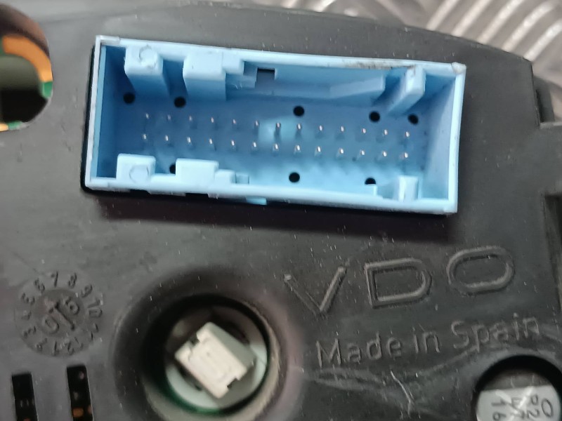 Recambio de cuadro instrumentos para citroen xsara picasso referencia OEM IAM 9661734780 9661734780 VDO