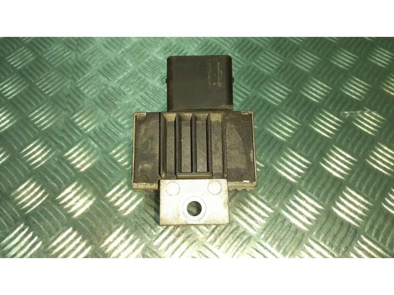 Recambio de caja precalentamiento para citroen xsara picasso referencia OEM IAM 9640469680 NAGARES CONECTOR 7 PINES