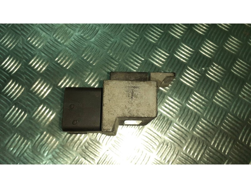 Recambio de caja precalentamiento para citroen xsara picasso referencia OEM IAM 9640469680 NAGARES CONECTOR 7 PINES