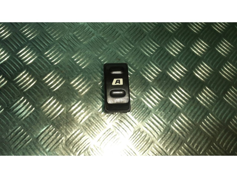 Recambio de mando elevalunas delantero izquierdo para citroen xsara picasso referencia OEM IAM 22681  CONECTOR 5 PINES