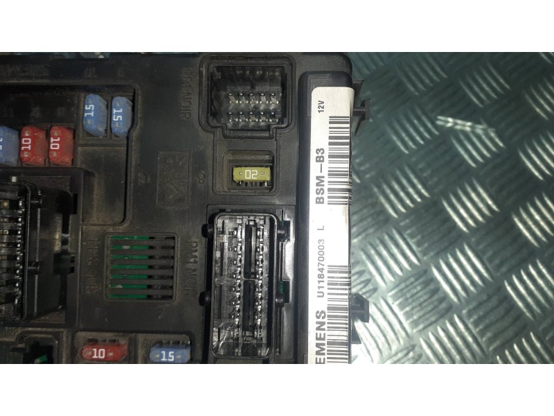 Recambio de caja reles / fusibles para citroen xsara picasso referencia OEM IAM 965061848000 SIEMENS BSM B3