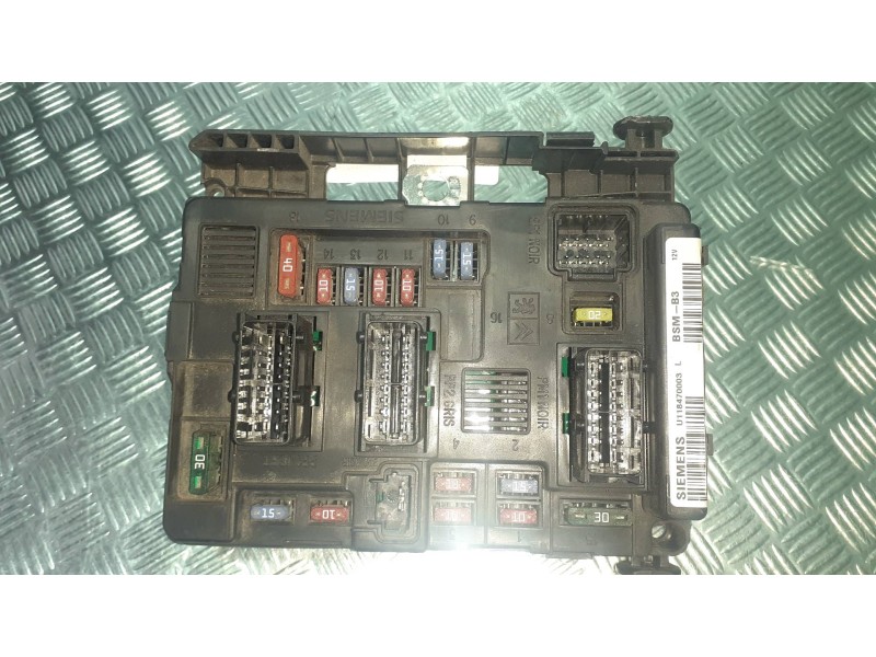 Recambio de caja reles / fusibles para citroen xsara picasso referencia OEM IAM 965061848000 SIEMENS BSM B3
