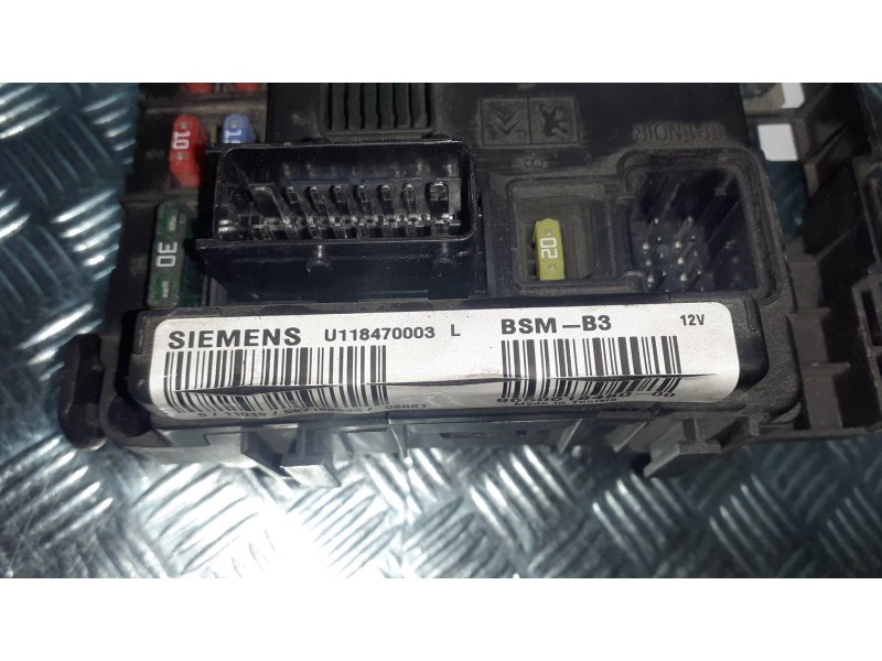Recambio de caja reles / fusibles para citroen xsara picasso referencia OEM IAM 965061848000 SIEMENS BSM B3