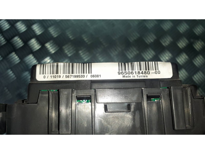 Recambio de caja reles / fusibles para citroen xsara picasso referencia OEM IAM 965061848000 SIEMENS BSM B3