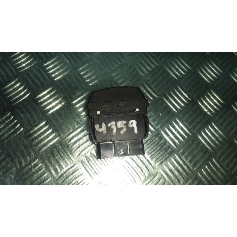 Recambio de mando elevalunas delantero derecho para citroen xsara picasso referencia OEM IAM 22681  CONECTOR 5 PINES