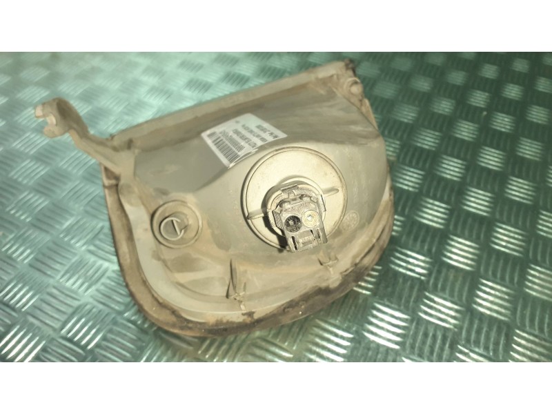 Recambio de piloto delantero izquierdo para nissan vanette cargo (hc23) furg. referencia OEM IAM 261351C000  