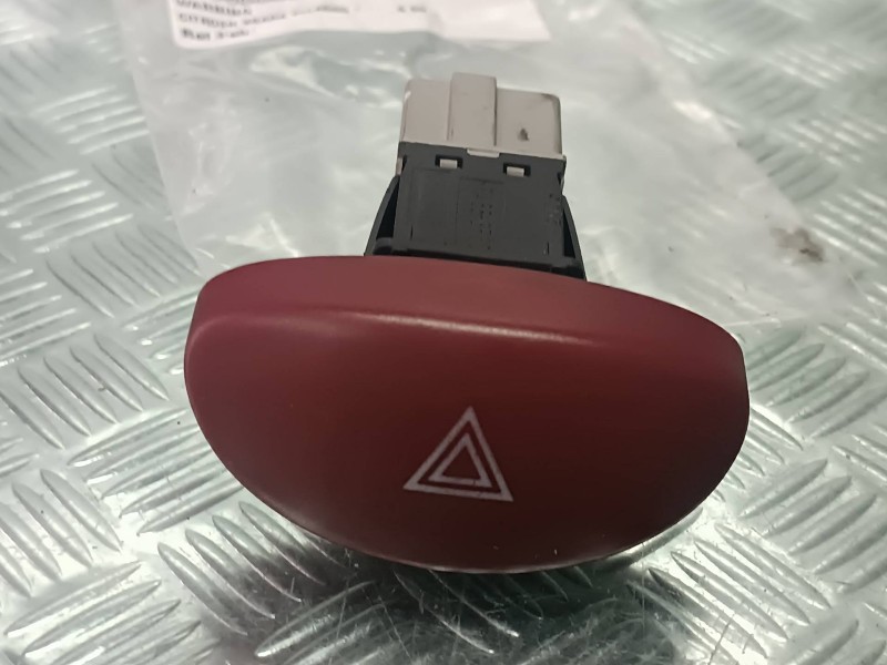 Recambio de warning para citroen xsara picasso referencia OEM IAM  GRIS CONECTOR 6 PINES