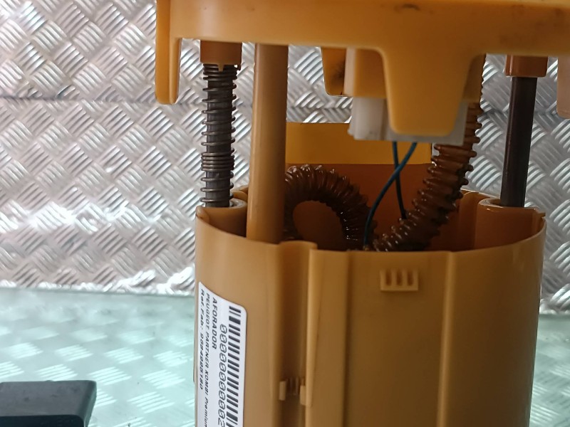 Recambio de aforador para peugeot partner kombi premium referencia OEM IAM 9684995180  