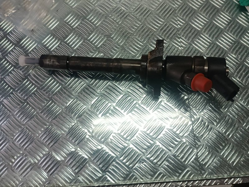 Recambio de inyector para citroen xsara picasso referencia OEM IAM 0445110239 CONECTOR 2 PINES BOSCH