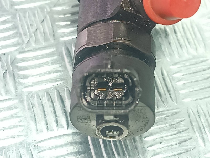 Recambio de inyector para citroen xsara picasso referencia OEM IAM 0445110239 CONECTOR 2 PINES BOSCH
