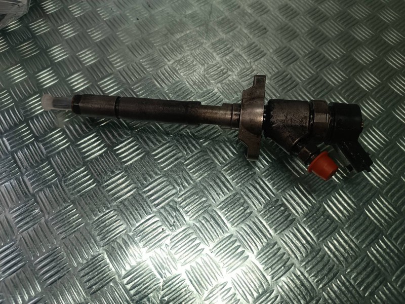 Recambio de inyector para citroen xsara picasso referencia OEM IAM 0445110239 CONECTOR 2 PINES BOSCH