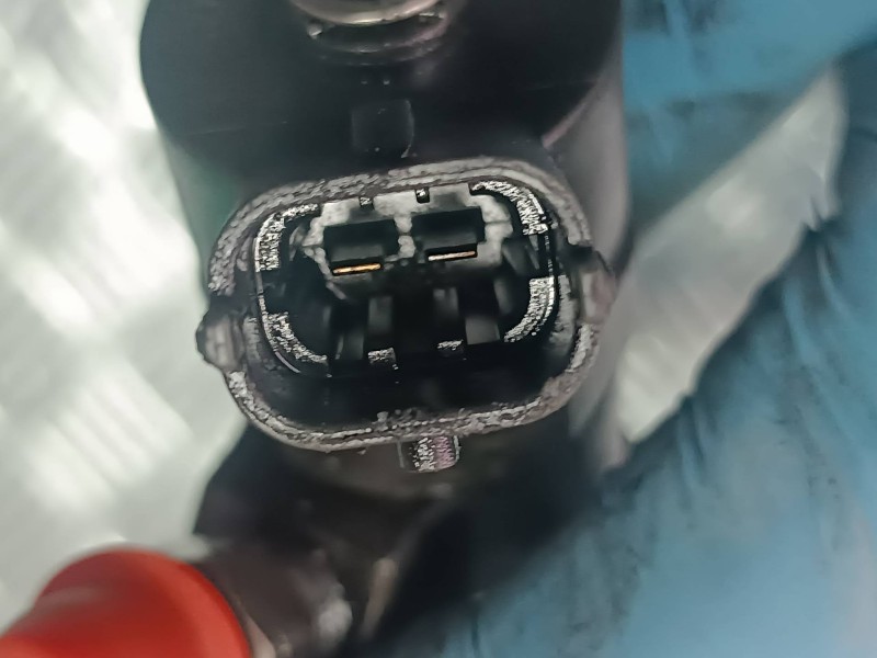 Recambio de inyector para citroen xsara picasso referencia OEM IAM 0445110239 CONECTOR 2 PINES BOSCH