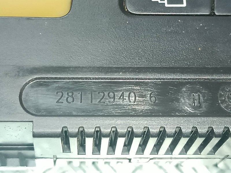 Recambio de cuadro instrumentos para citroen c4 picasso sx referencia OEM IAM P9664365280F00 281129745 281129406