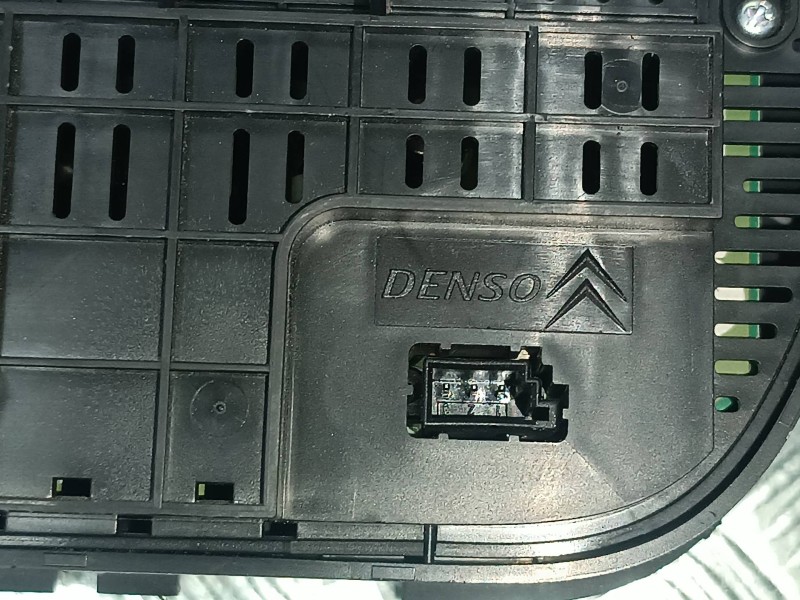 Recambio de mando climatizador para citroen c4 picasso sx referencia OEM IAM 9650868877 A83007600 DENSO