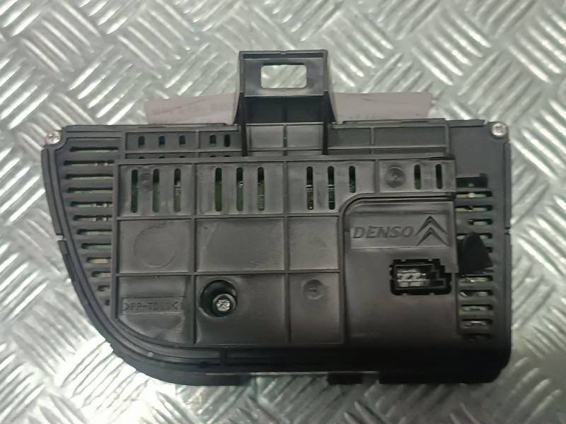 Recambio de mando climatizador para citroen c4 picasso sx referencia OEM IAM 9650868977 A83007700 DENSO