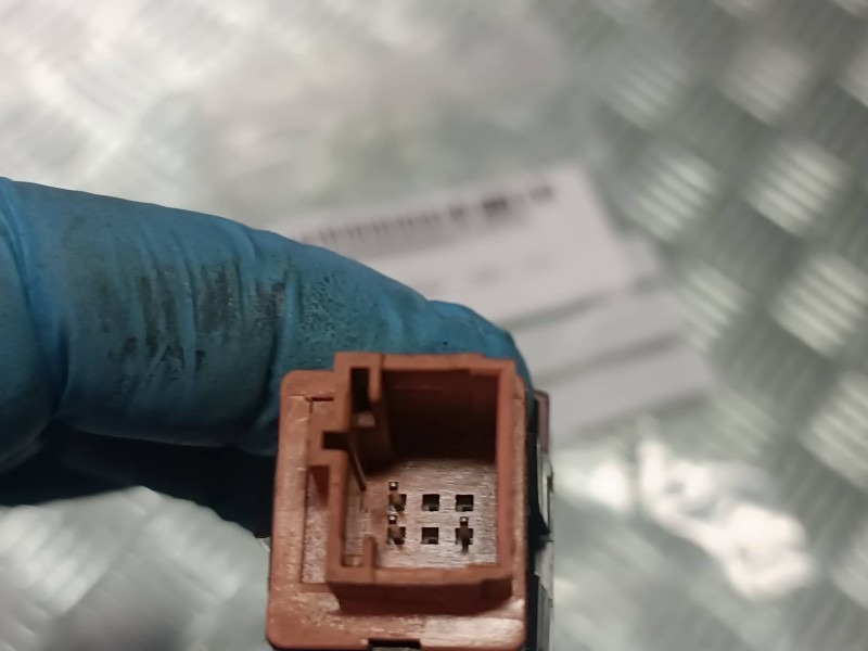 Recambio de warning para citroen c4 picasso sx referencia OEM IAM   CONECTOR 3 PINES