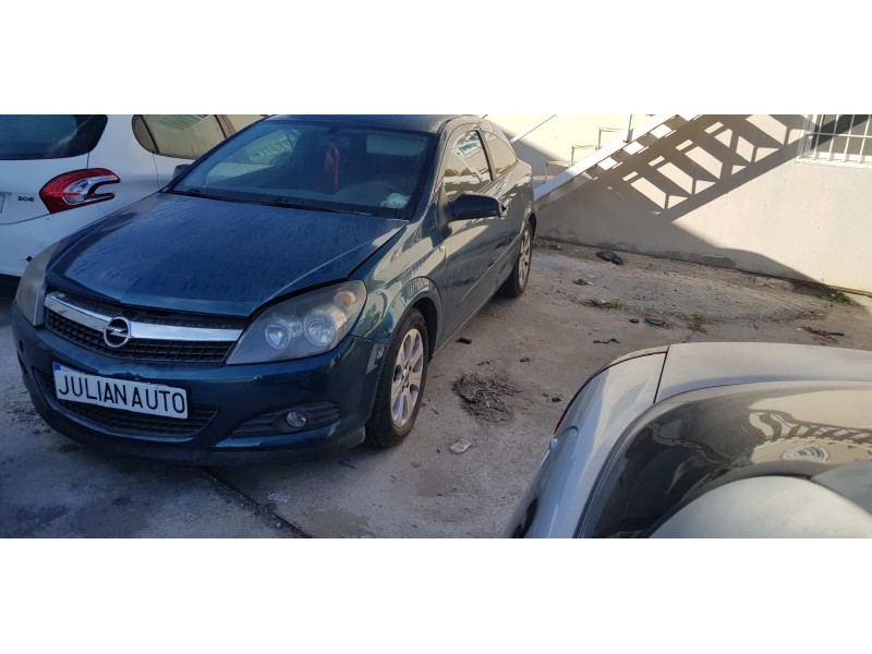 opel astra gtc del año 2009