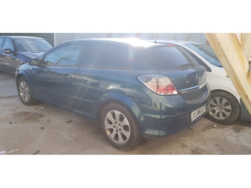 opel astra gtc del año 2009
