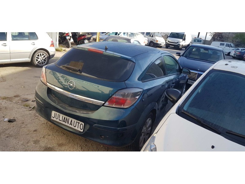 opel astra gtc del año 2009