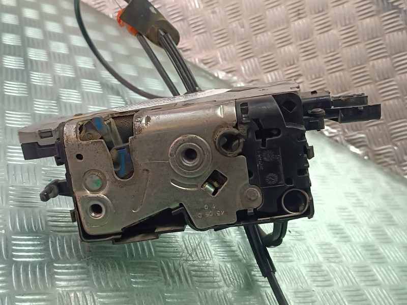 Recambio de cerradura puerta trasera izquierda para citroen c4 picasso sx referencia OEM IAM 24087816 24090158 ELECTRICA