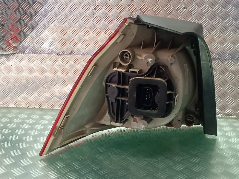 Recambio de piloto trasero derecho para volkswagen golf v berlina (1k1) highline referencia OEM IAM 1K6945096A  