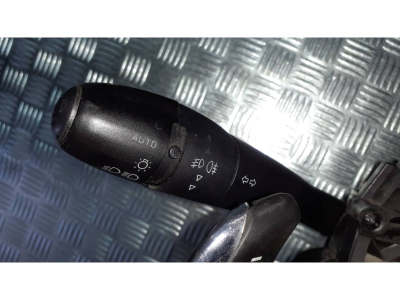 Recambio de mando luces para citroen c4 picasso sx referencia OEM IAM 96627927XT 96591774XT 96481641XT