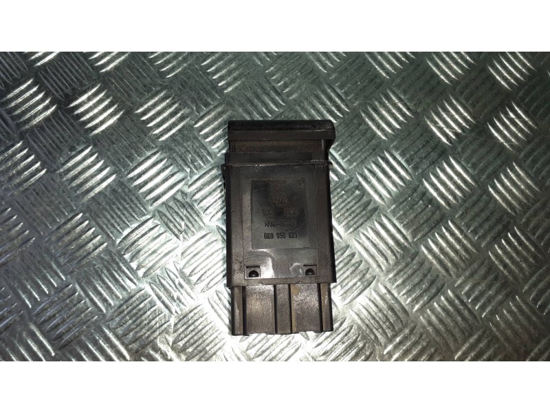 Recambio de interruptor para volkswagen polo berlina (6n2) conceptline referencia OEM IAM 6K0959621  LUNATE TERMICA
