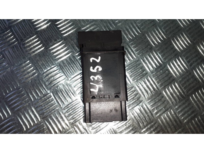 Recambio de interruptor para volkswagen polo berlina (6n2) conceptline referencia OEM IAM 6K0959621  LUNATE TERMICA