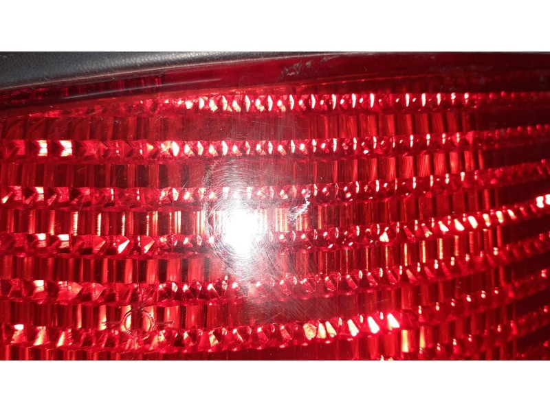 Recambio de piloto trasero derecho para peugeot 306 berlina 3/4/5 puertas (s2) referencia OEM IAM 2522  VALEO