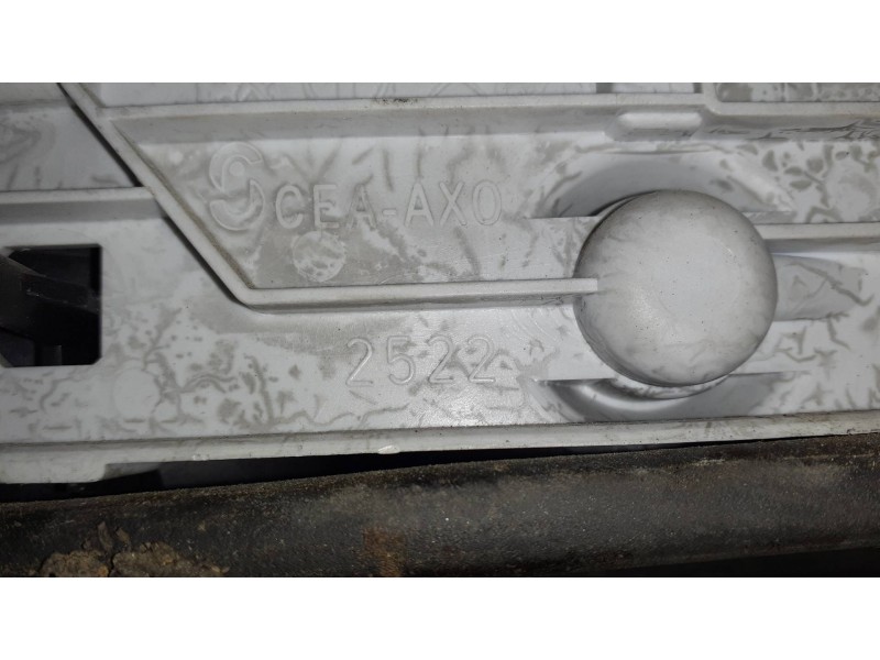 Recambio de piloto trasero derecho para peugeot 306 berlina 3/4/5 puertas (s2) referencia OEM IAM 2522  VALEO