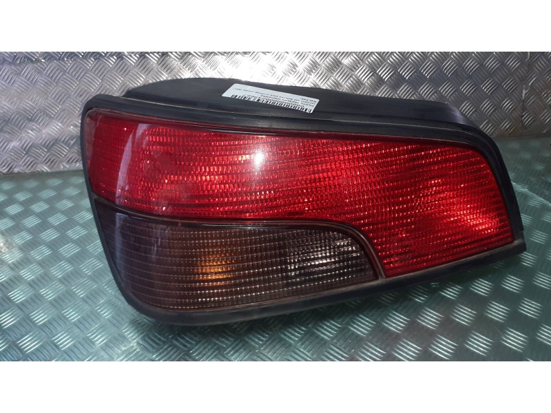 Recambio de piloto trasero izquierdo para peugeot 306 berlina 3/4/5 puertas (s2) referencia OEM IAM 2522  