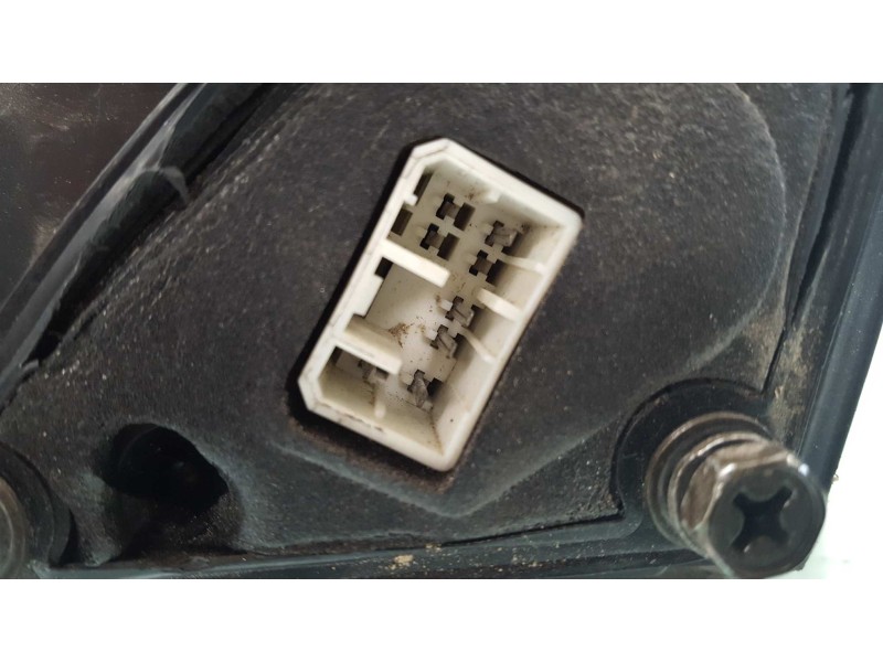 Recambio de retrovisor derecho para daewoo nubira berlina se referencia OEM IAM 015758  ELECTRICO