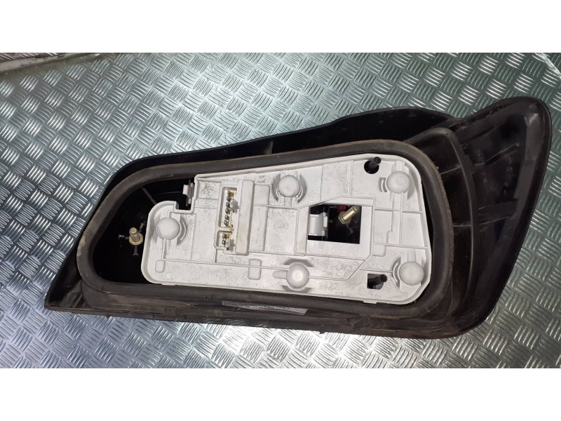 Recambio de piloto trasero izquierdo para peugeot 306 berlina 3/4/5 puertas (s2) referencia OEM IAM 2522  