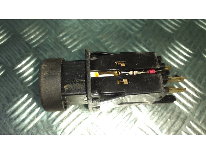 Recambio de interruptor para peugeot 306 berlina 3/4/5 puertas (s2) referencia OEM IAM   LUNETA