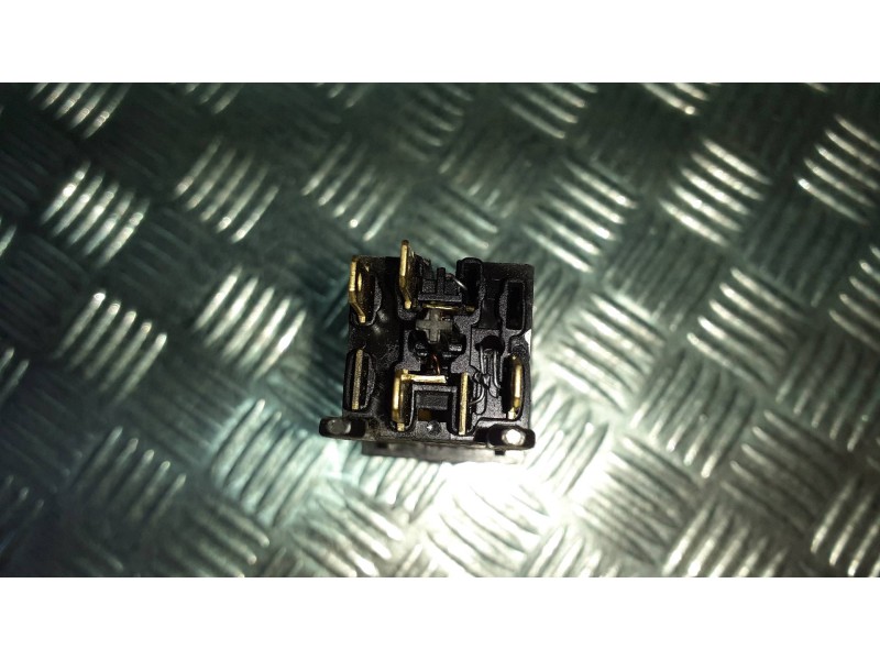 Recambio de interruptor para peugeot 306 berlina 3/4/5 puertas (s2) referencia OEM IAM   LUNETA