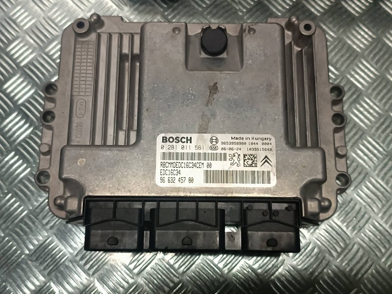 Recambio de centralita motor uce para citroen c5 berlina lx (e) referencia OEM IAM 9663245780  KIT - BOSCH