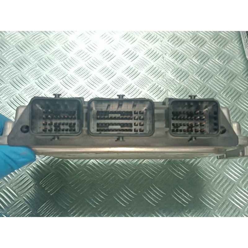 Recambio de centralita motor uce para citroen c5 berlina lx (e) referencia OEM IAM 9663245780  KIT - BOSCH