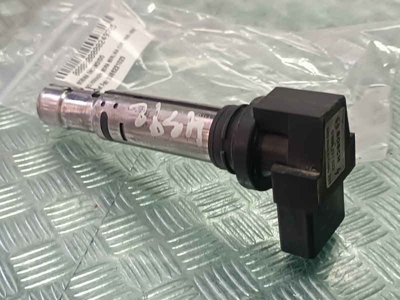 Recambio de bobina encendido para volkswagen bora berlina (1j2) referencia OEM IAM 0986221023 BOSCH CONECTOR 4 PINES
