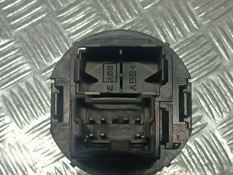 Recambio de warning para nissan x-trail (t30) comfort referencia OEM IAM 06016  CONECTOR 8 PINES