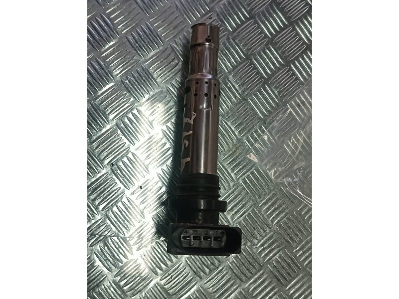 Recambio de bobina encendido para volkswagen bora berlina (1j2) referencia OEM IAM 0986221023 BOSCH CONECTOR 4 PINES