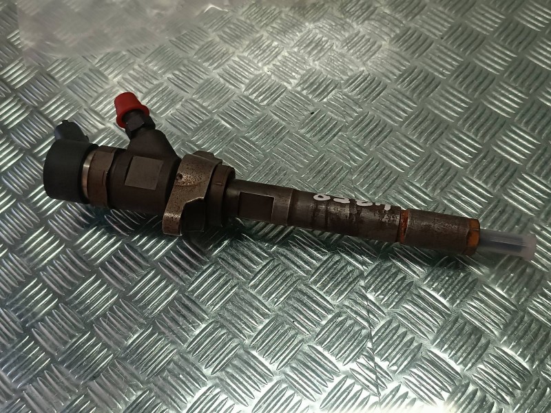 Recambio de inyector para citroen xsara picasso referencia OEM IAM 0445110239 CONECTOR 2 PINES BOSCH