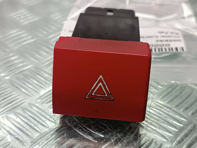 Recambio de warning para hyundai elantra (xd) 2.0 gls (5-tas.) referencia OEM IAM   CONECTOR 9 PINES