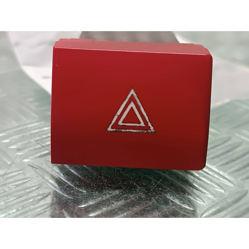 Recambio de warning para hyundai elantra (xd) 2.0 gls (5-tas.) referencia OEM IAM   CONECTOR 9 PINES