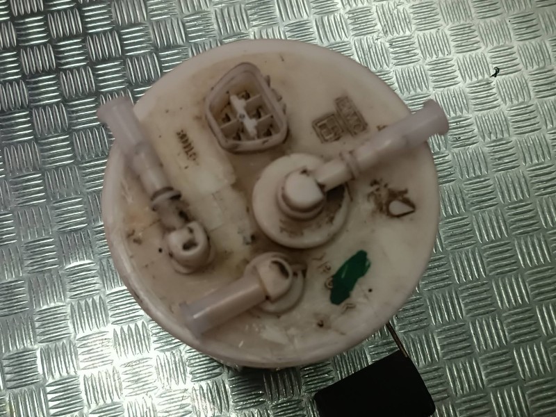 Recambio de bomba combustible para hyundai accent (lc) gl 4p referencia OEM IAM 31110  AFORADOR BOMBA