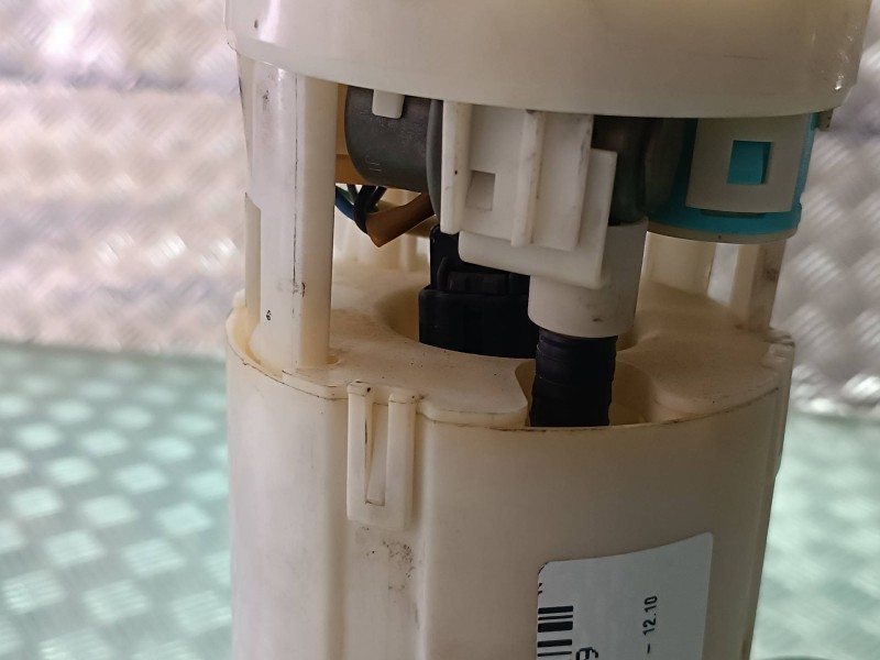 Recambio de bomba combustible para hyundai accent (lc) gl 4p referencia OEM IAM 31110  AFORADOR BOMBA