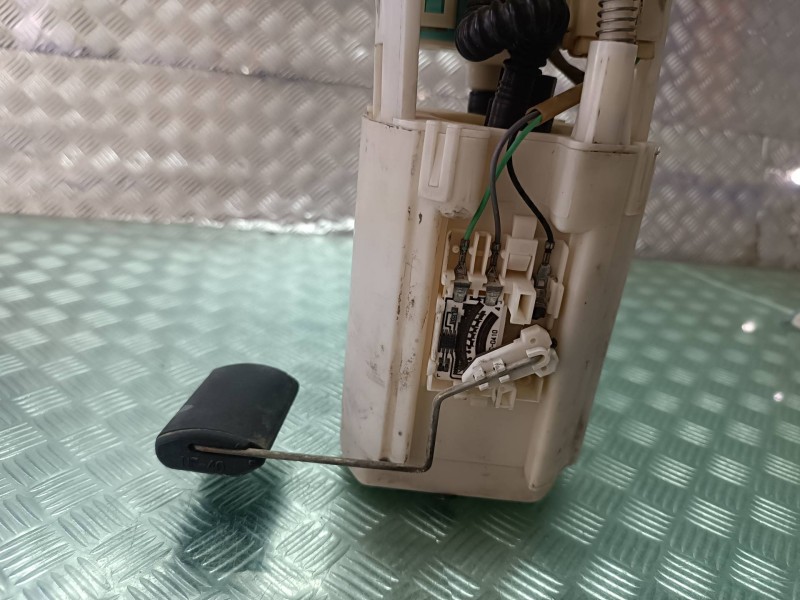 Recambio de bomba combustible para hyundai accent (lc) gl 4p referencia OEM IAM 31110  AFORADOR BOMBA