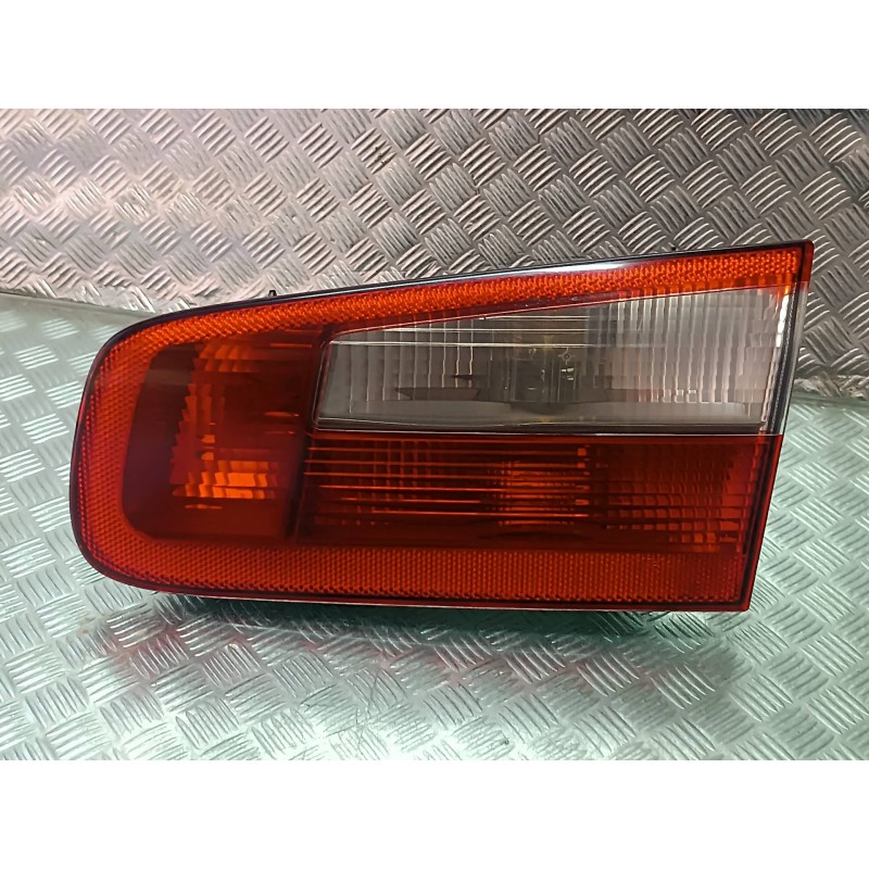Recambio de piloto trasero derecho interior para renault laguna ii (bg0) referencia OEM IAM 8200002476  INT-PORTON