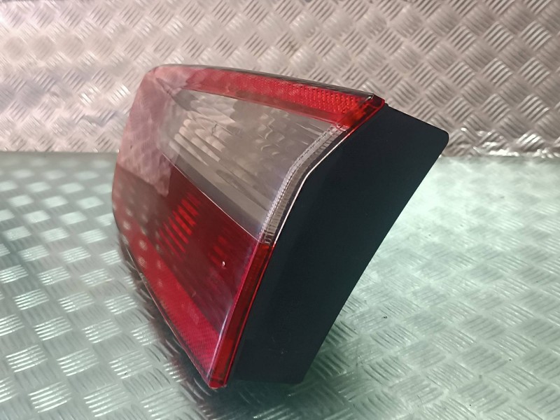 Recambio de piloto trasero derecho interior para renault laguna ii (bg0) referencia OEM IAM 8200002476  INT-PORTON