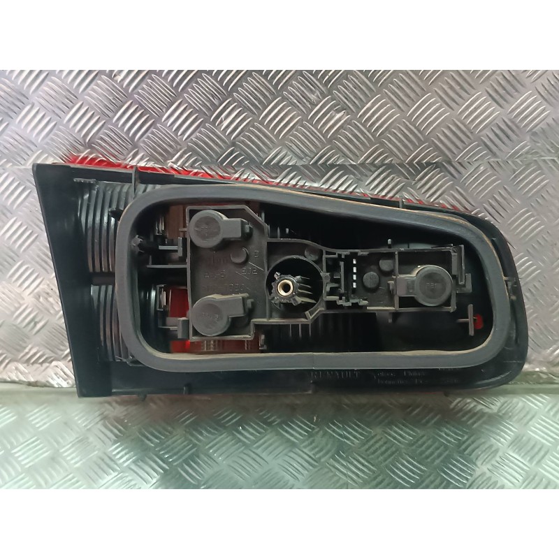 Recambio de piloto trasero derecho interior para renault laguna ii (bg0) referencia OEM IAM 8200002476  INT-PORTON