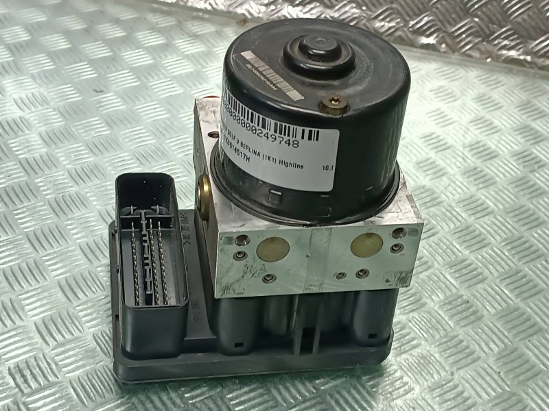Recambio de abs para volkswagen golf v berlina (1k1) highline referencia OEM IAM 1K0614517H 10020601064 1K0907379K